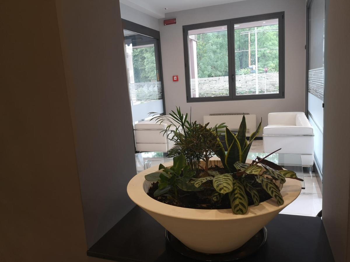 Hotel Daunia Modena Esterno foto