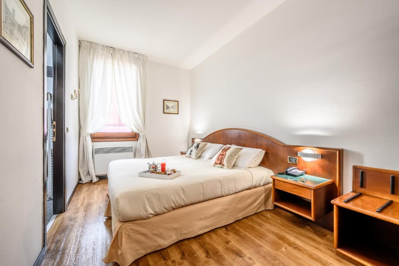 Hotel Daunia Modena Esterno foto