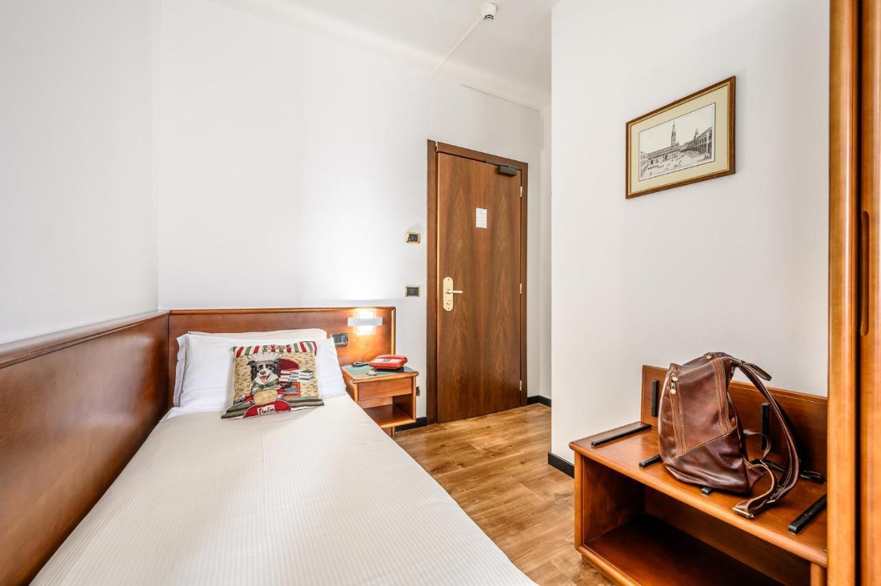 Hotel Daunia Modena Esterno foto