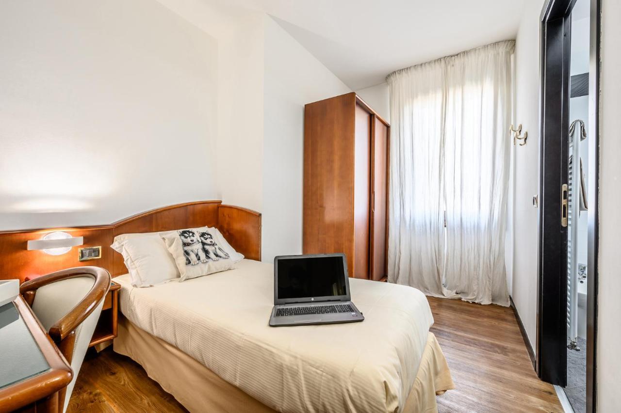 Hotel Daunia Modena Esterno foto