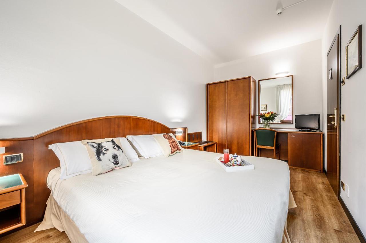 Hotel Daunia Modena Esterno foto
