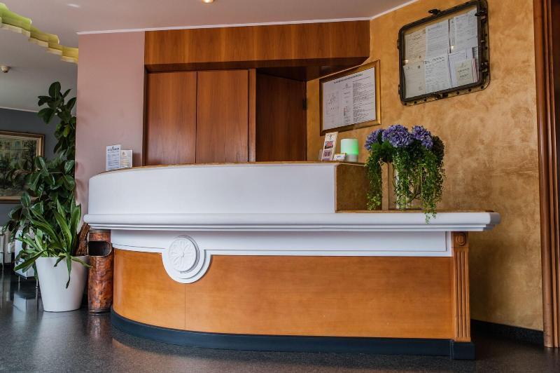 Hotel Daunia Modena Esterno foto